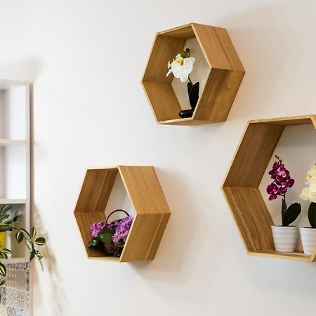 ורשה Metro Bemowo Colourful Apartment מראה חיצוני תמונה